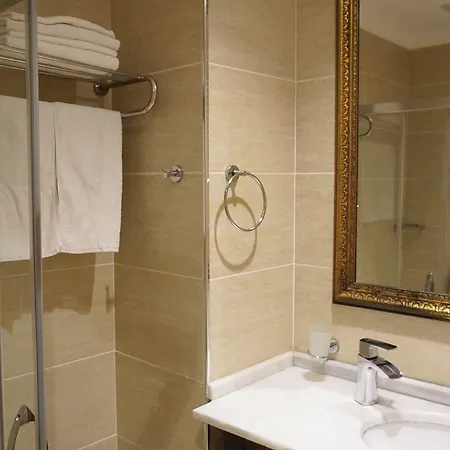 Hotel Vois 4*