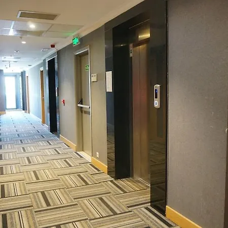 Vois Hotel 4*